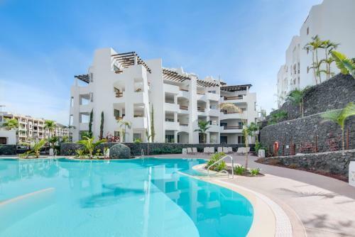 Teguise 3-3 Penthouse Pool View & Jacuzzi 2b