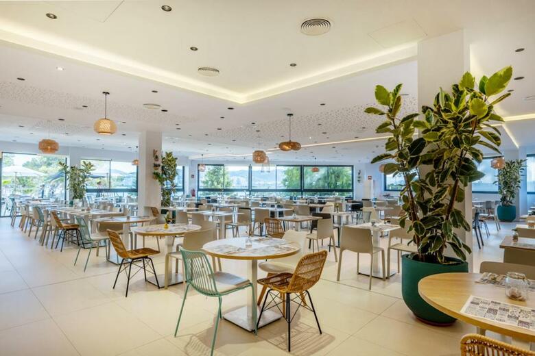 Hotel Els Pins Resort & Spa