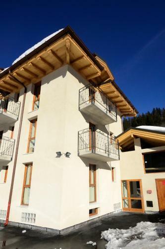 Chalet Et Hotel La Tarine