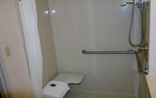 Hotel National Heritage Inn And Suites