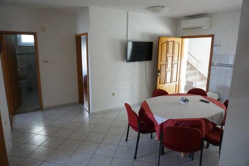 Spacious Comfort Apartment