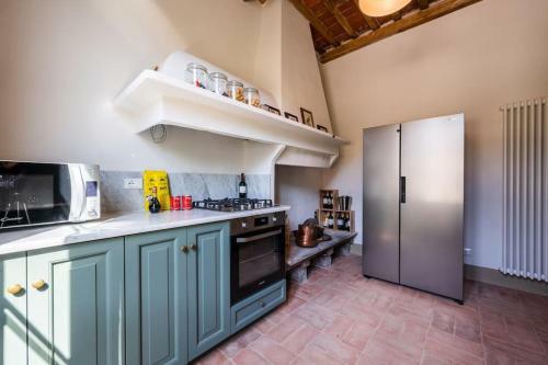 Villa Viloca In Camaiore, With Jacuzzi