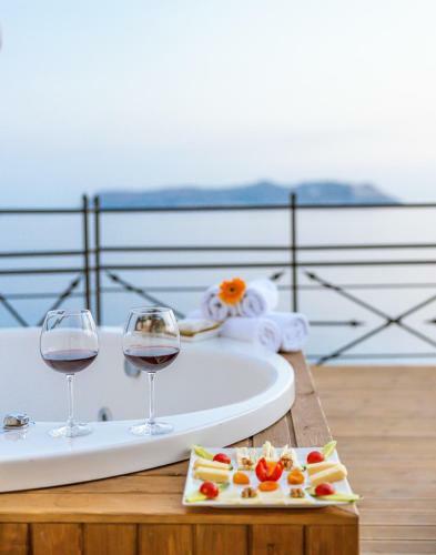 Hera Hotel