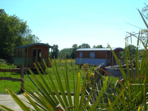Bed & Breakfast Les Roulottes de La Brauderie