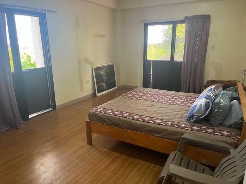 Beautiful 3 Bedroom Vacation Home With View.