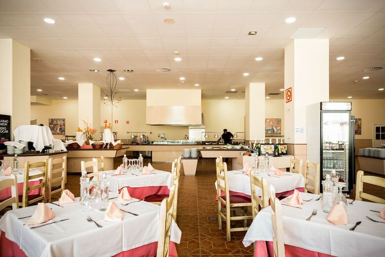 Hotel Ohtels La Hacienda