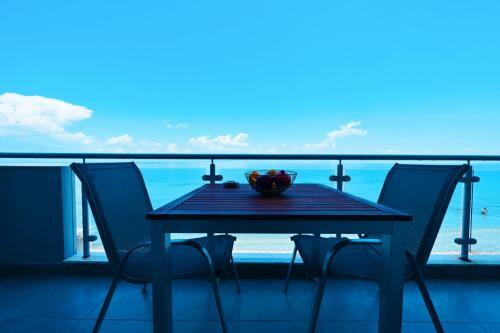 Hostal New Times Seafront Hotel Apartments Melissi