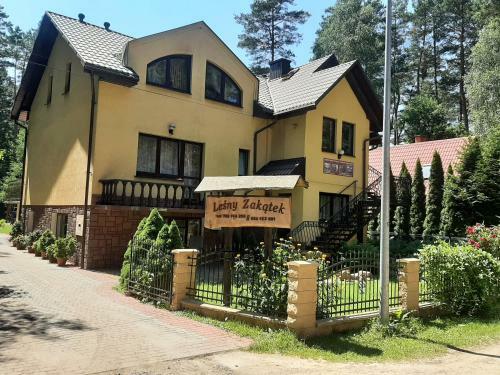 Hostal Le?ny Zak?tek