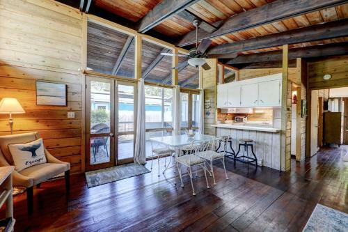 Ann Acres 21039 Elizabeth Ave