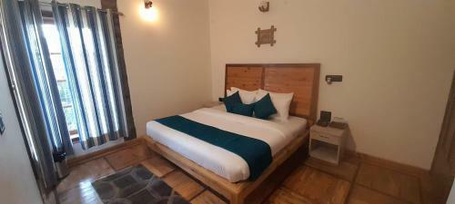 Cliffside Manor, Satkhol, Mukteshwar By Earthaa Escapes