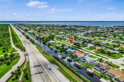 Grand Retreat In Cape Coral