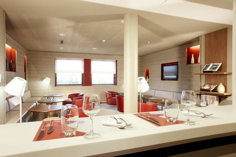 Hotel Campanile Carcassonne Est - La Cit�