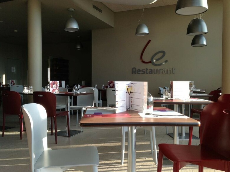 Hotel Campanile Carcassonne Est - La Cit�