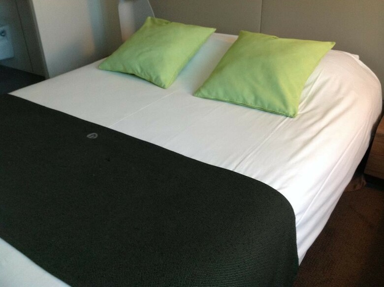 Hotel Campanile Carcassonne Est - La Cit�