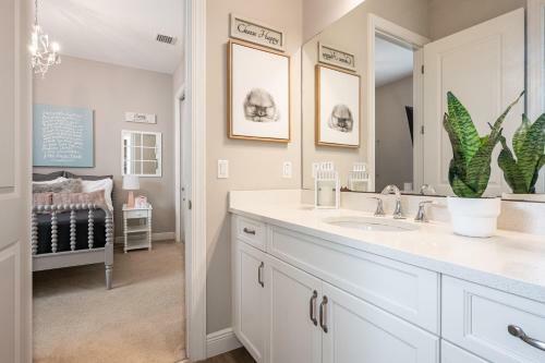 Luxurious Home With Optional Chauffer & Butler Service