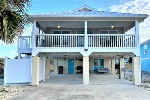 Captain Connors Hideaway