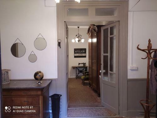 Bed & Breakfast Le 9 de Cour, Chambre Caouette