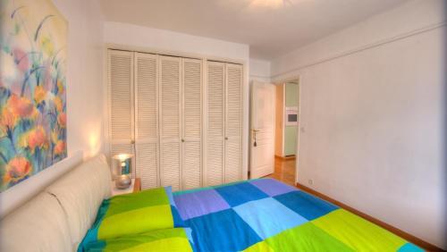 Apartamentos 2 Pi�ces 57 Rue D'antibes 2 �toiles