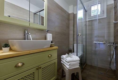 Belle Vue Luxury Villa Voutes
