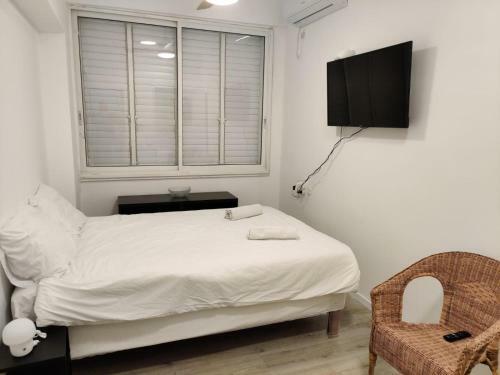 Jerusalem Apartments (In Bat Yam) By Pay Box