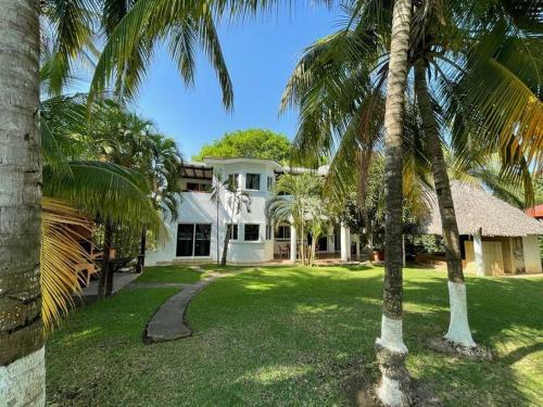 Villa En Puerto San Jose