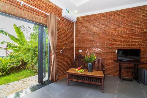Autumn Bay Retreat Hoi An