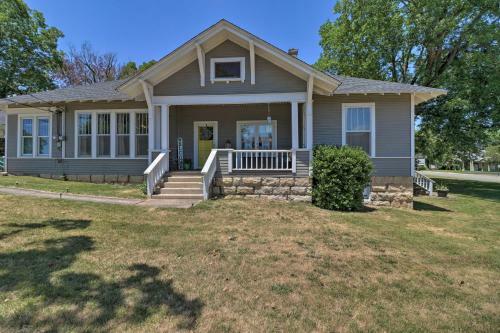 Historic Mountain Home Haven With Large Yard!