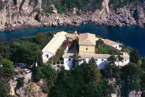 Villa The Heritage Cottage In Doukades