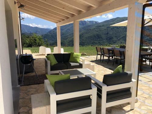 Luxurious Holiday Home In Bagni Di Lucca With Pool