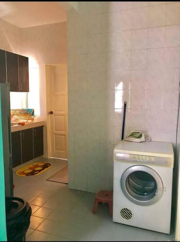 Homestay Tok Wan Puchong Utama