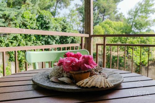 Jasmine 3-bdrm Maisonette, Sea & Pine Tree Views