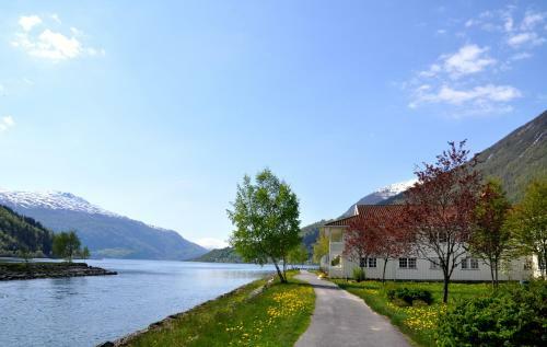 Hotel Loenfjord Loen