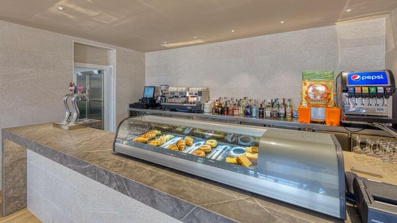 Hotel Playamoj�car