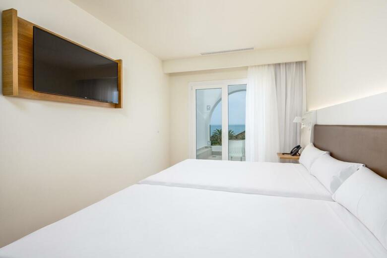 Hotel Playamoj�car