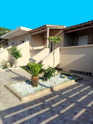 #5 Giorgos & Chara Apartments