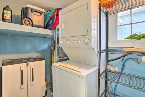 Apartamento Sunny, Pet-friendly Studio With Covered Patio!