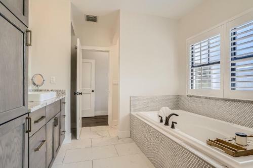 Villa Del Flamingo 4bd 3ba Private
