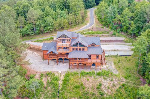 Serene Escape To The Blue Ridge Mountains