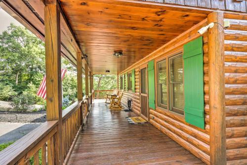 Serene Blue Ridge Cabin About 3 Mi To Downtown!