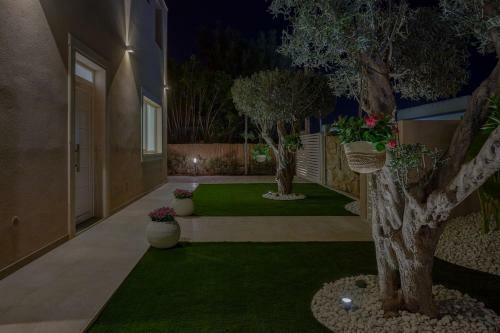 Villa Shamsi - Pool And Beach At 70mt