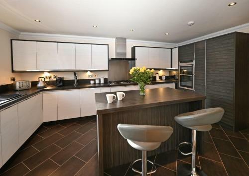 Inverness City Apartment