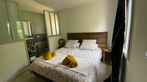 Gite Couleur Terre � Saint Saturnin Les Apt