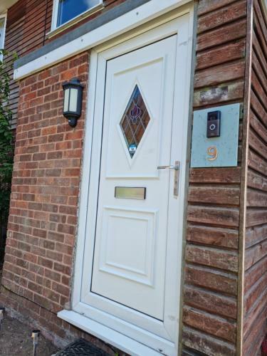 Lovely 2 Bedroom Serviced Apartment With Parking