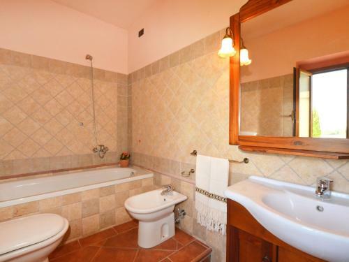Holiday Home Casa Dei Ciliegi Gambassi