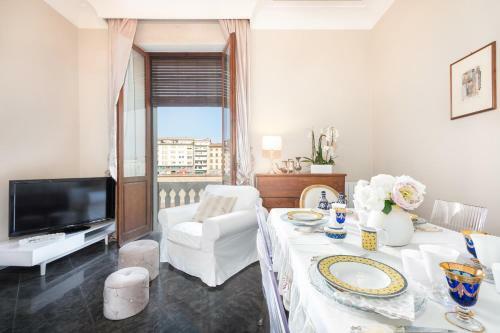 Mysilvana - Boutique Apartment Overlooking Lungarno Pisano