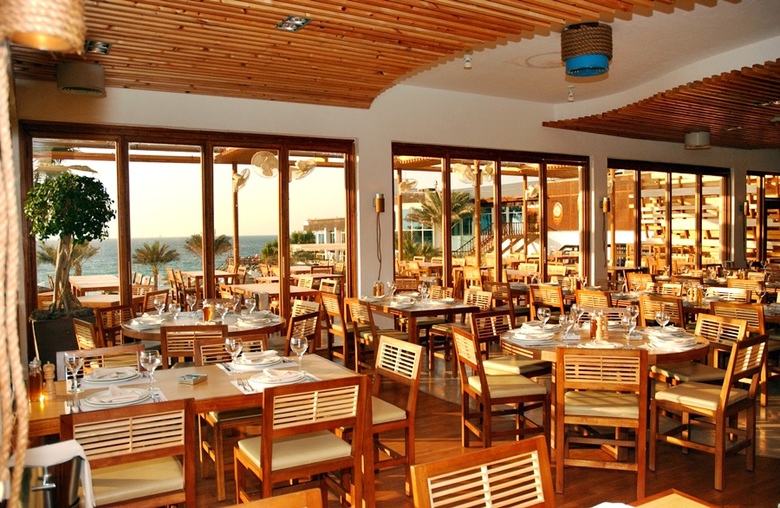 Hotel Dubai Marine Beach Resort & Spa
