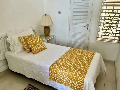 Beautiful 4-bed House With Stunning Sea Views