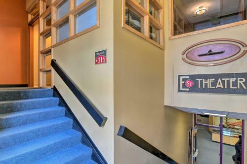 Apartamento Idyllic Dtwn Anchorage Condo With Fireplace!