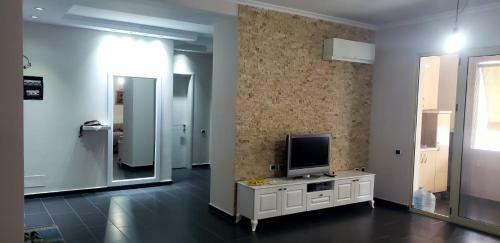 Dhamo?s Sweets Apartment