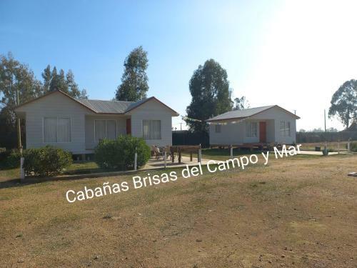 Caba�as Brisas Del Campo Y Mar